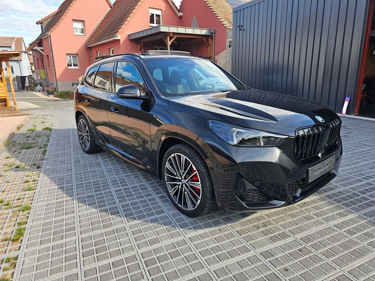 BMW X1 U11 X1 xDrive 30 e 326 ch BVA7 M Sport Pro 2025
